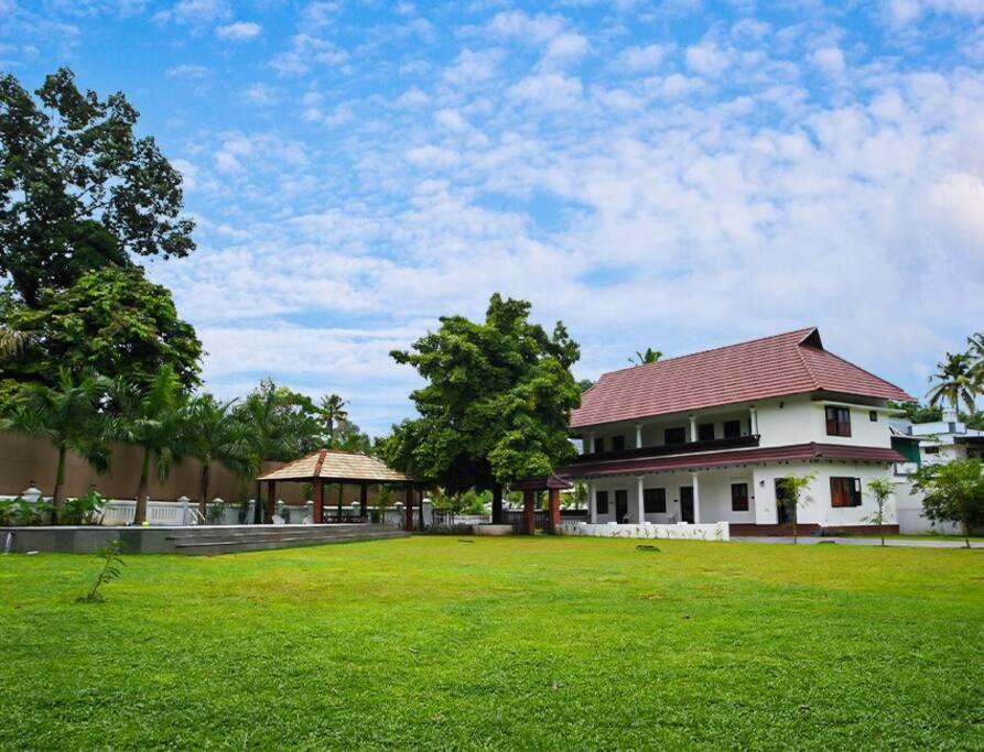 Tamarind Heritage Holiday Home Ангамалі Екстер'єр фото